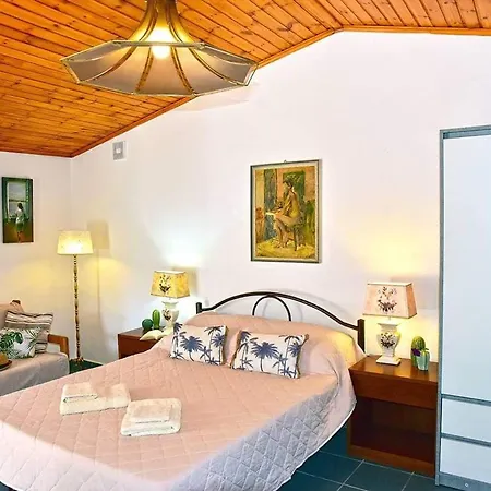 The Little House On Spingeli Holiday home Agios Ioannis (Corfu)