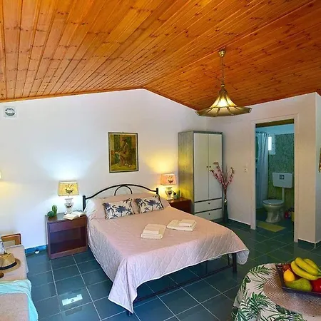 The Little House On Spingeli * Άγιος Ιωάννης